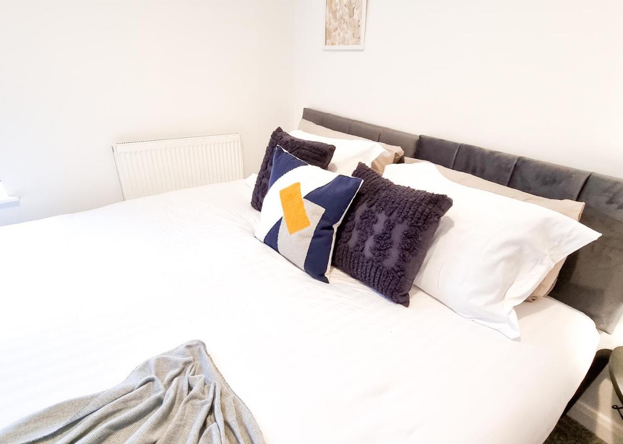 Spacious 3-Bed Near The City Centre Σουόνσι Εξωτερικό φωτογραφία